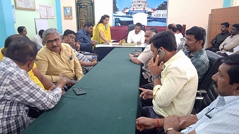 ಸಾರ್ವಜನಿಕರ ಸಹಕಾರವಿದ್ದರೆ ಕರ್ತವ್ಯ ನಿಷ್ಠೆಯಿಂದ ಪ್ರಾಮಾಣಿಕ ಸೇವೆ ಮಾಡಬಹುದು.