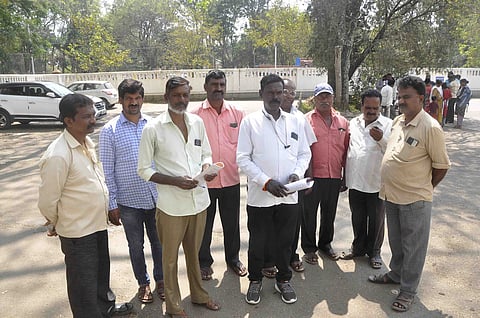 ಪೌರಕಾರ್ಮಿಕರನ್ನು ಖಾಯಂಗೊಳಿಸುವುದಾಗಿ ಸುಳ್ಳು ಭರವಸೆ.
