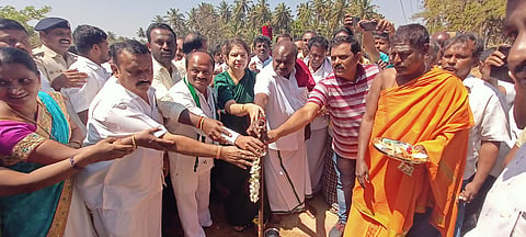 Rmgm-Ph-01-Sugganahalli Sethuve-Guddalipooje-HDKumarswamy--27-2-2023