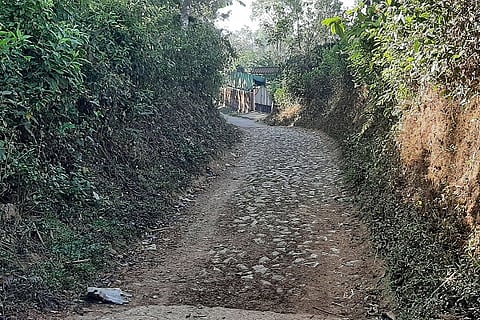 Villege Road 2