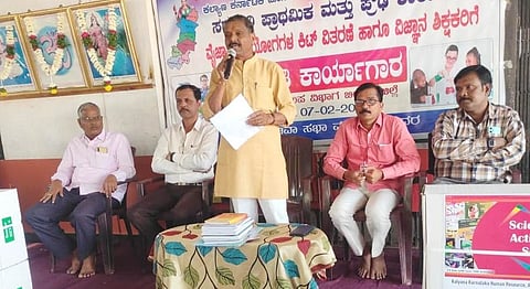 kkhracs SCIENCE KIT DISTRIBUTION PHOTO-2