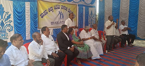 ಮಣ್ಣು ಪರೀಕ್ಷೆಯ ನೆಪದಲ್ಲಿ ಅಕ್ರಮ:ವಿವಿಧ ಸಂಘಟನೆಗಳಿಂದ ಪ್ರತಿಭಟನೆ