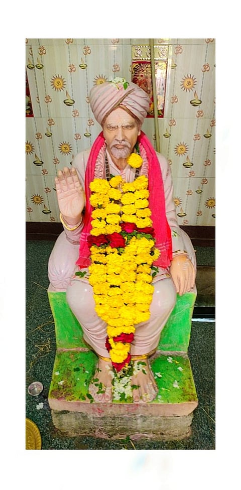 1grgntphoto7 capson ರಾಯದುರ್ಗದ ವೈರಾಗ್ಯವೀರ ಗುರು ಚನ್ನವೀರ ಶಿವಯೋಗಿಗಳ ಚಿತ್ರ