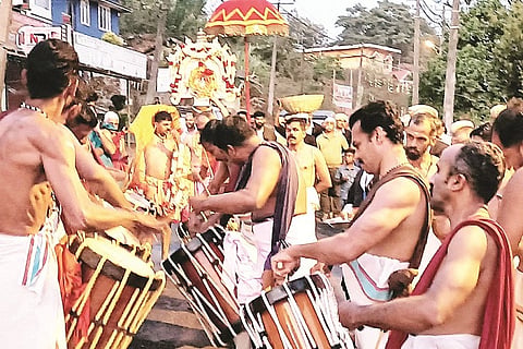 20vtp 2 Nagara pradakshine