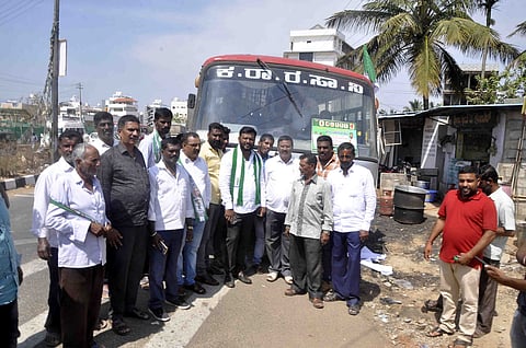 ಪಂಚರತ್ನ ಯಾತ್ರೆ ಸಮಾರೋಪಕ್ಕೆ ಹಾಸನದಿಂದ ಸಾವಿರಾರು ಕಾರ್ಯಕರ್ತ ಭಾಗಿ