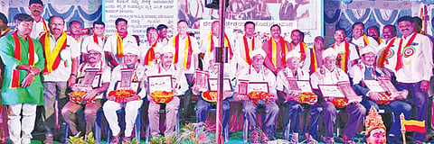 ಸಮ್ಮೇಳನದಲ್ಲಿ ಮಹತ್ವದ ವಿಚಾರಗಳ ಕುರಿತು ಬಹಿರಂಗ ಚರ್ಚೆ ನಡೆಯಿತು, ಸಾಂಸ್ಕ್ಪ್ರತಿಕ ಕಾರ್ಯಕ್ರಮ, ಕವಿಗೋಷ್ಠಿ, ವಿಚಾರಗೋಷ್ಠಿ, ಗೀತಗಾಯನ ಸಭಿಕರ ಮನ ಸೆಳೆಯಿತು. ವಿವಿಧ ರಂಗಗಳಲ್ಲಿ ಸೇವೆ ಸಲ್ಲಿಸಿದ ಸಾಧಕರನ್ನು ಸಮಾರಂಭದಲ್ಲಿ ಸನ್ಮಾನಿಸಲಾಯಿತು.