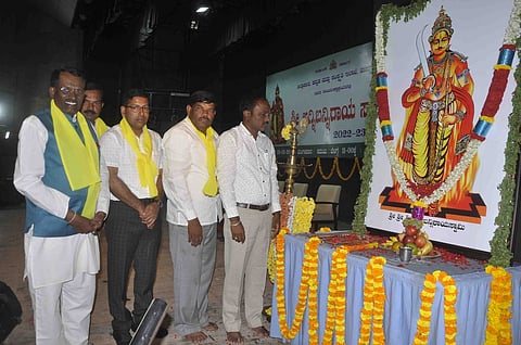 ಅಭಿವೃದ್ಧಿ ಹೊಂದುವ ಮೂಲಕ ದೇಶದ ಅಭಿವೃದ್ಧಿಗೆ ಸಹಕರಿಸಿ: ಬಿ.ಎ ಜಗದೀಶ್