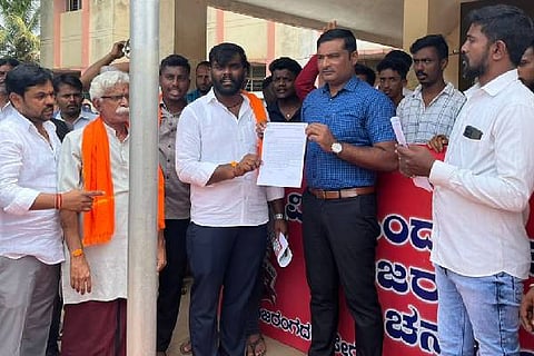 chn march 18 vhp prathibatane (1)