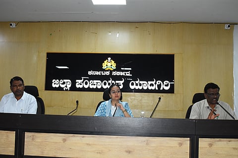 ವಿಧಾನ ಸಭೆ ಚುನಾವಣೆ ಮಾದರಿ ನೀತಿ ಸಂಹಿತೆ ಉಲ್ಲಂಘನೆ ಪ್ರಕರಣಗಳ ಬಗ್ಗೆ ತೀವ್ರ ನಿಗಾ ಇಡಲು ಸೂಚನೆ photo-2 date 31-03-2023