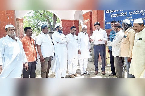 01042023 Lingasugur muslims petions