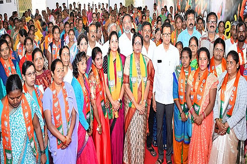 27Tmk_BJP_Serpade_01