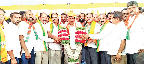 29HDK03