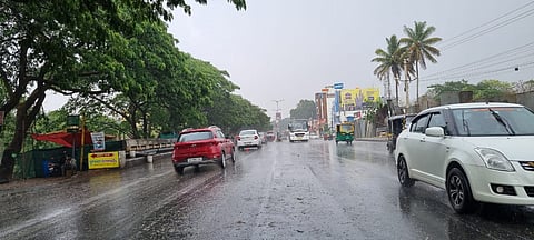 ಹಾಸನದಲ್ಲಿ ಗಡುಗುಸಹಿತ ಭರ್ಜರಿ ಮಳೆ