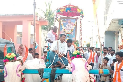 BASAVESHWARA-BHAVA-CHITRA-MERAVANIGE