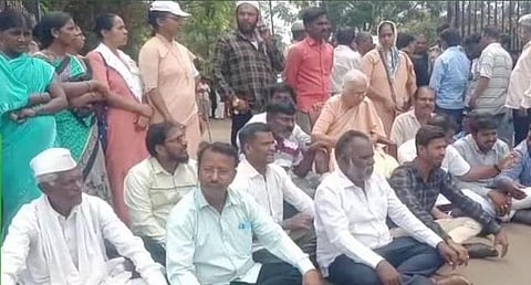 Cristians Protest Opp CMC Bidar-2