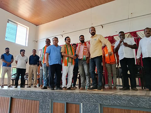 Dinakar Shetty Campaning in Torke