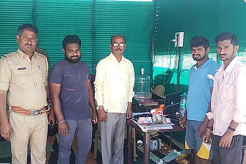 Police Siezed un accounted money.