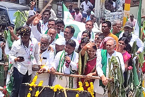 Kampli JDS Nominatioin