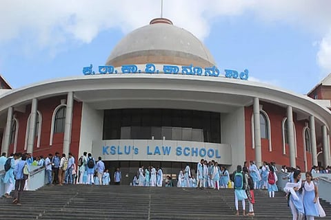 Law vv