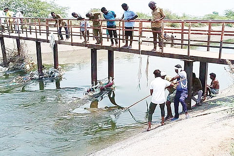 Maski tungabhadra canal civic worker missing