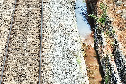 Otthinene Water