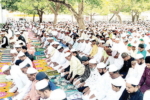 Raichur Ramzan Prayer