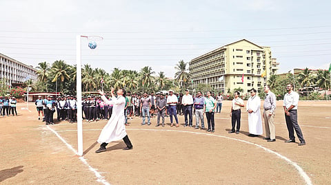 mng-29mar-netball