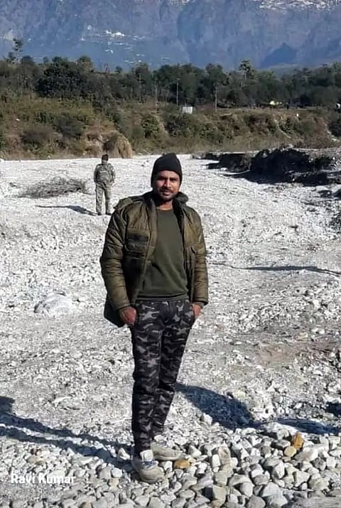 soldier death in bomb blast in kashmir