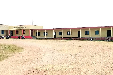 18 LXR COLLEGE NEW