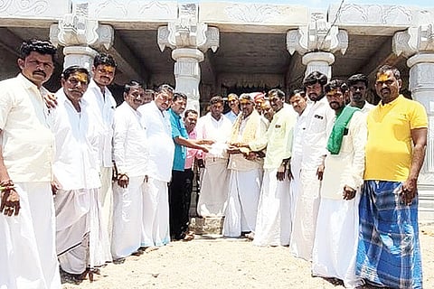 Alavandi hatti Village Cheque Issue