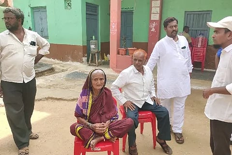 Gadag Old Woman