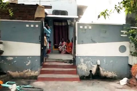 House (1)