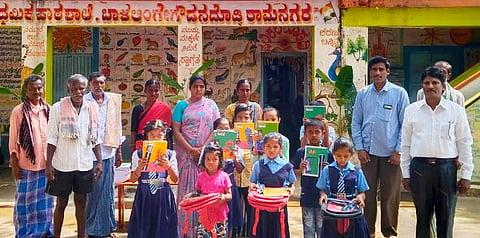 Rmgm-Ph-001-School Open - Welcome Student Balalingegowdanadoddi-Kutgal Hobali-Rngn-Taluk-31-5-23
