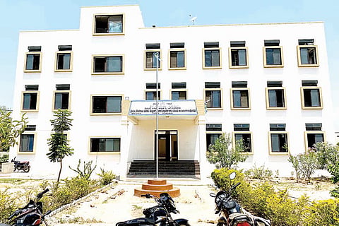 Sindhanuru Devaraj Aarasu Metric Hostel