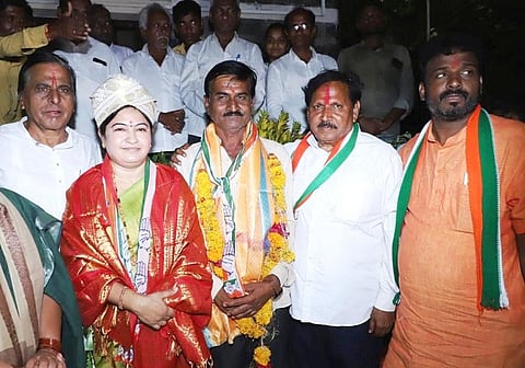 Suchitra Hangargi Congress Join Photo