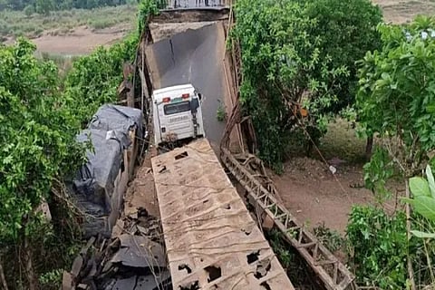 bridge collapse