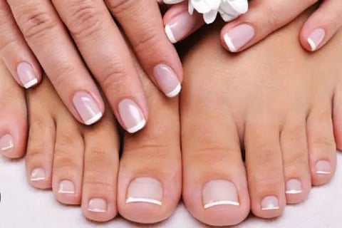 nail