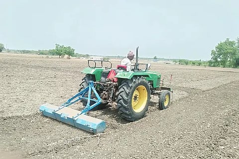 tractor