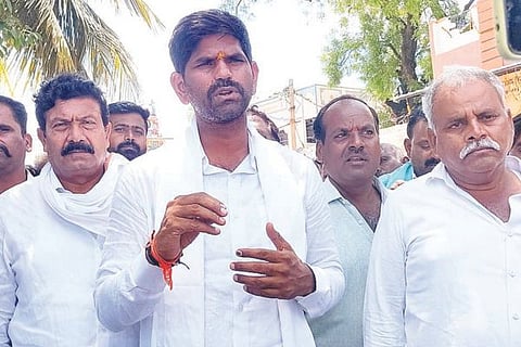 10 KAMPLI MLA