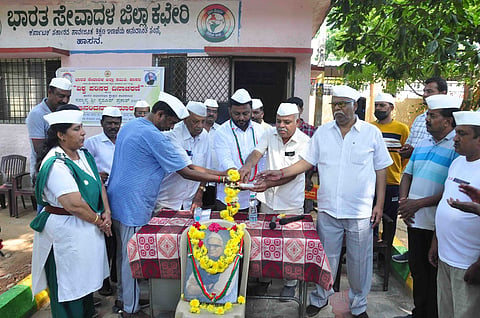 ಹೆಚ್ಚೆಚ್ಚು ಗಿಡ ನೆಟ್ಟು ಪೋಷಣೆ ಮಾಡಿ: ಶಾಸಕ ಸ್ವರೂಪ್ ಸಲಹೆ