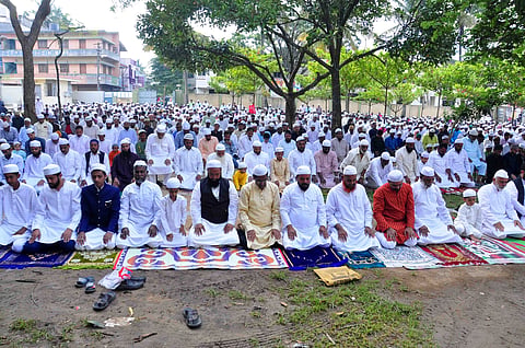 ಹಾಸನದಲ್ಲಿ ಬಕ್ರೀದ್ ಹಬ್ಬ ಸಾಮೂಹಿಕ ಪ್ರಾರ್ಥನೆ