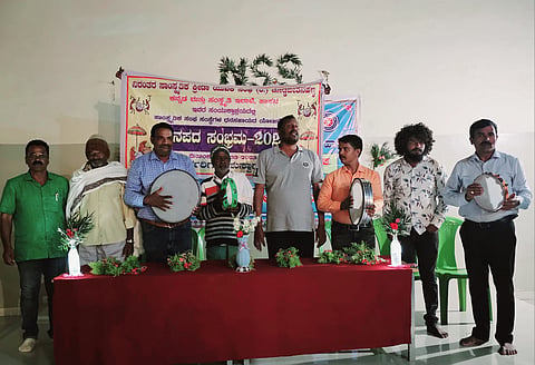 ಜನಪದ ಗೀತೆಗಳಿಂದ ಮನಸ್ಸಿಗೆ ಉಲ್ಲಾಸ, ಸಂತೃಪ್ತಿ: ಪ್ರಾಧ್ಯಾಪಕ ಹರೀಶ್ ಅಭಿಮತ