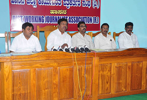 ಖಾಸಗಿ ಶಾಲೆ ಮಾನ್ಯತೆ ನವೀಕರಣ ಹೆಸರಲ್ಲಿ ಕಿರುಕುಳ