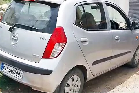 Car (1)