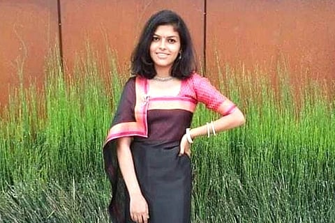 Kodugu Student