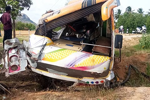 Mini Bus