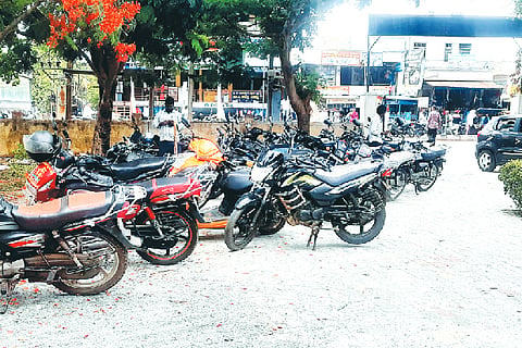 Shirahatti Parking