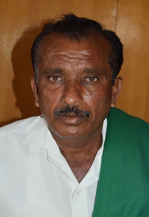 Shivalingiha(Reshme Okutta)
