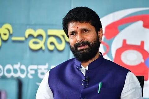 ct ravi