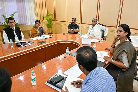 meeting cm lakhsmi